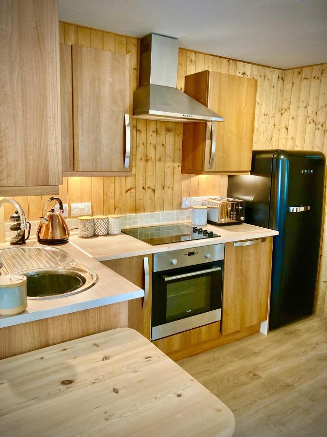 Ferienwohnung Aqua Shack At Pure Shores Retreats New Quay Exterior foto